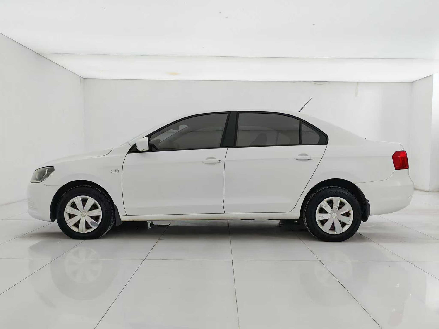Volkswagen, Jetta 2015 1.6L Automatic Fashion, EXW Price: $3,231
