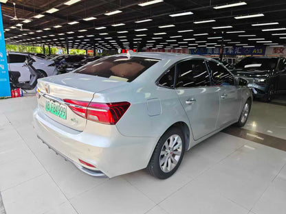 Roewe ei6 2017 45T Hybrid Internet Smart Edition, exw price: $4270