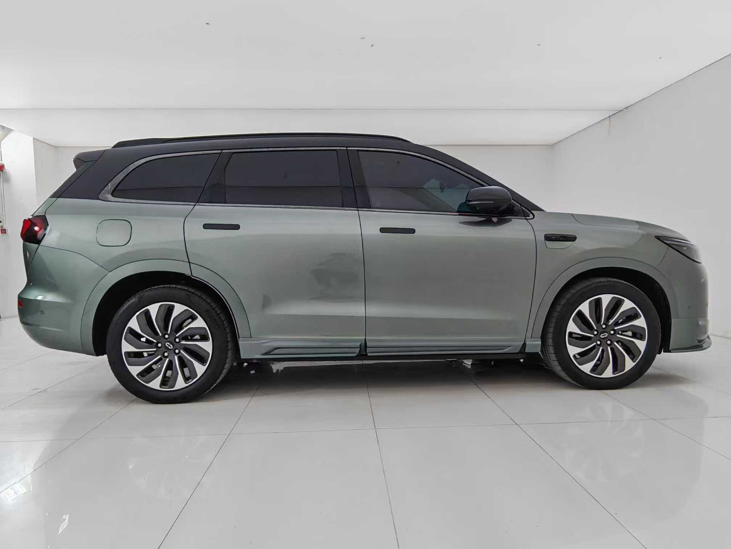 EV Hongmeng Zhixing, Wenjie M7 2024 1.5T Smart Driving Rear Drive Max Edition 5 seats,  EXW Price: $25,469