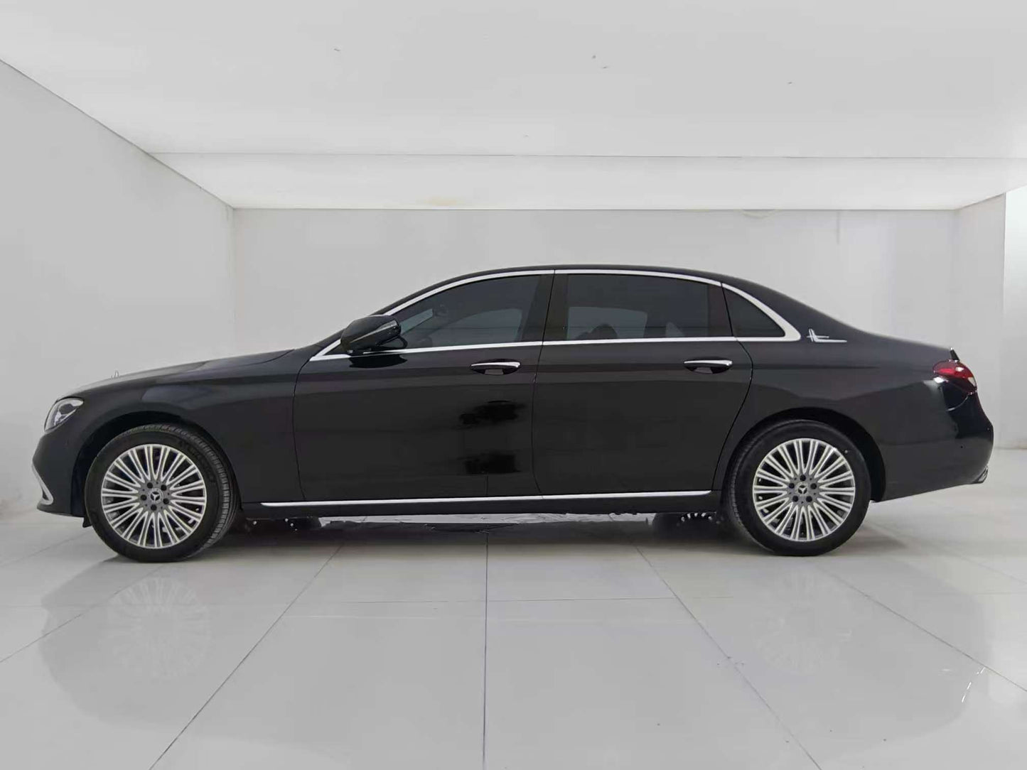 Mercedes-Benz E-Class 2023 E 300 L Fashion, 2.0t Displacement EXW Price: $36,431