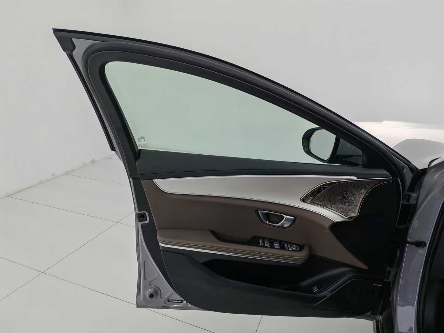 BYD, Han 2025 DM-i Smart Driving Edition 125KM Premier Type, EW, EXW Price: $18050