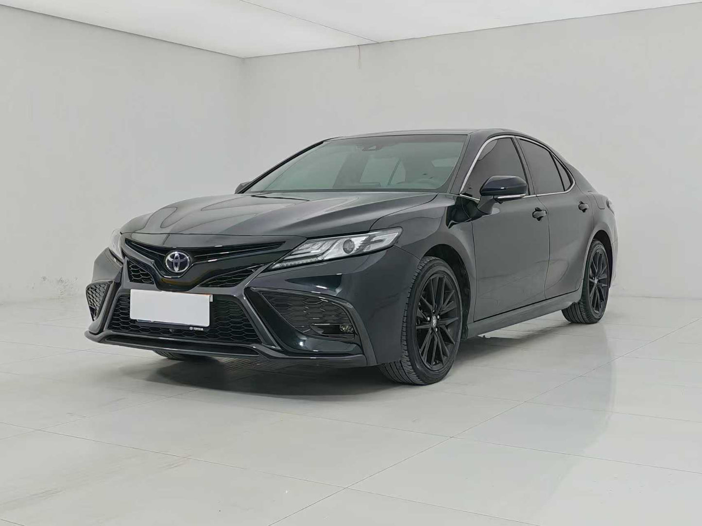 Toyota, Camry 2023 2.5S Knight Edition, 2.5L displacement, EXW price: $18050