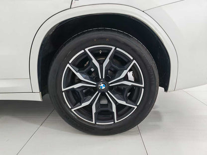 BMW X3 2022 xDrive25i M sports package, 2.0t emissions, EXW price: $26,942